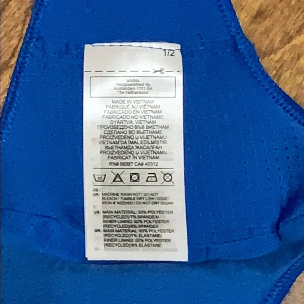 ADIDAS Unisex FACE COVER - Size M/L